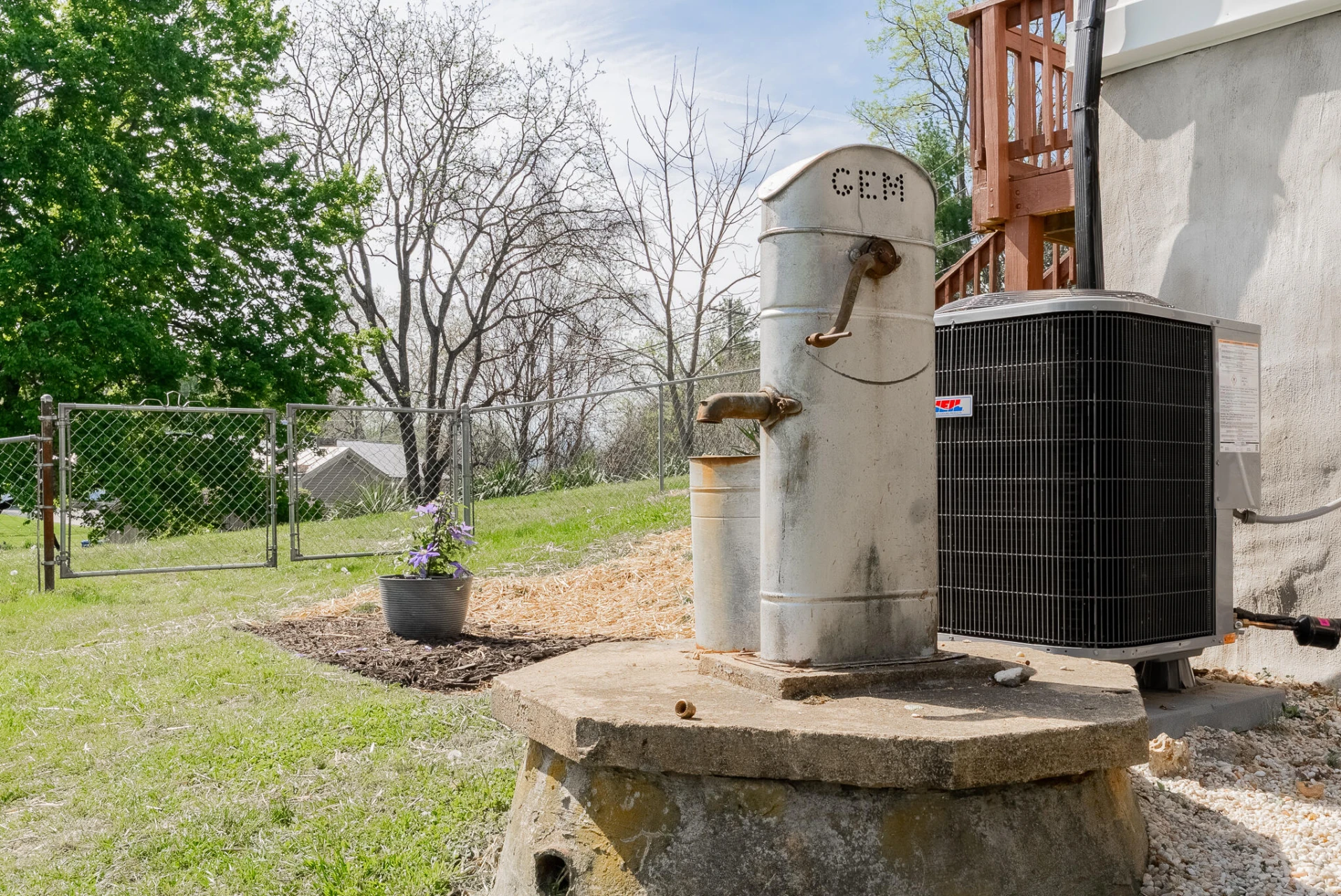 2163 RAPHINE Rd - Photo 45