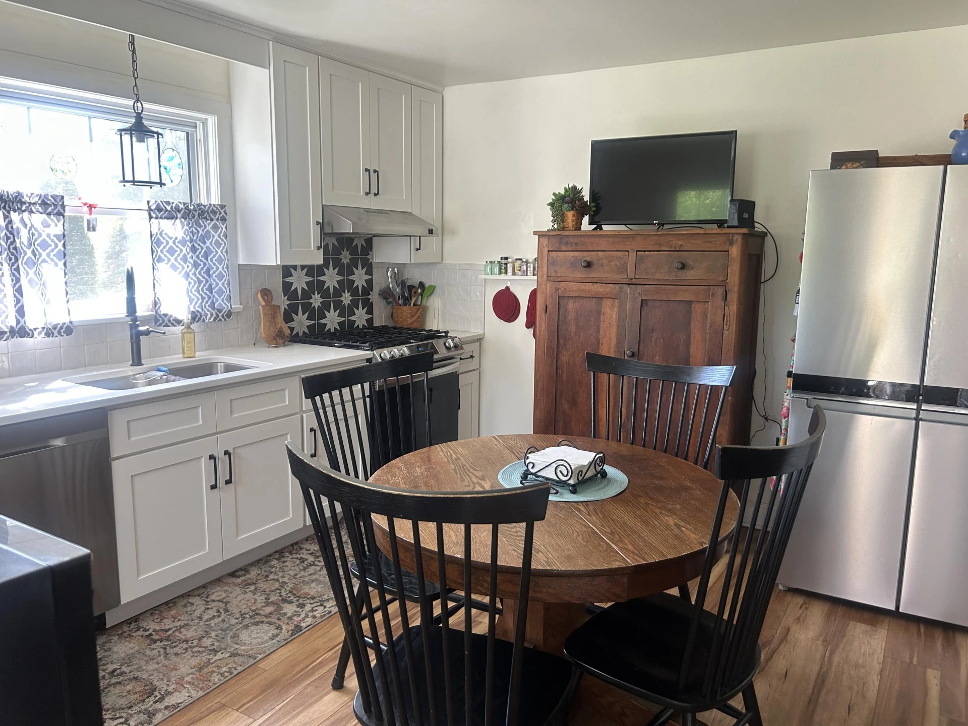 1030 Anderson St - Photo 14