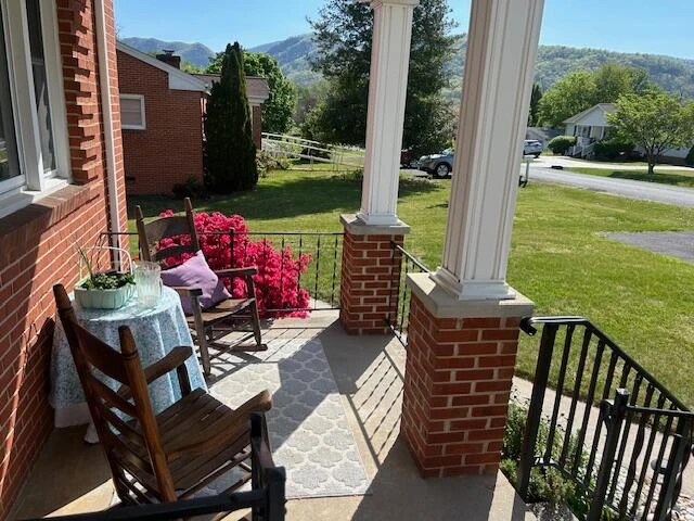 1030 Anderson St - Photo 45