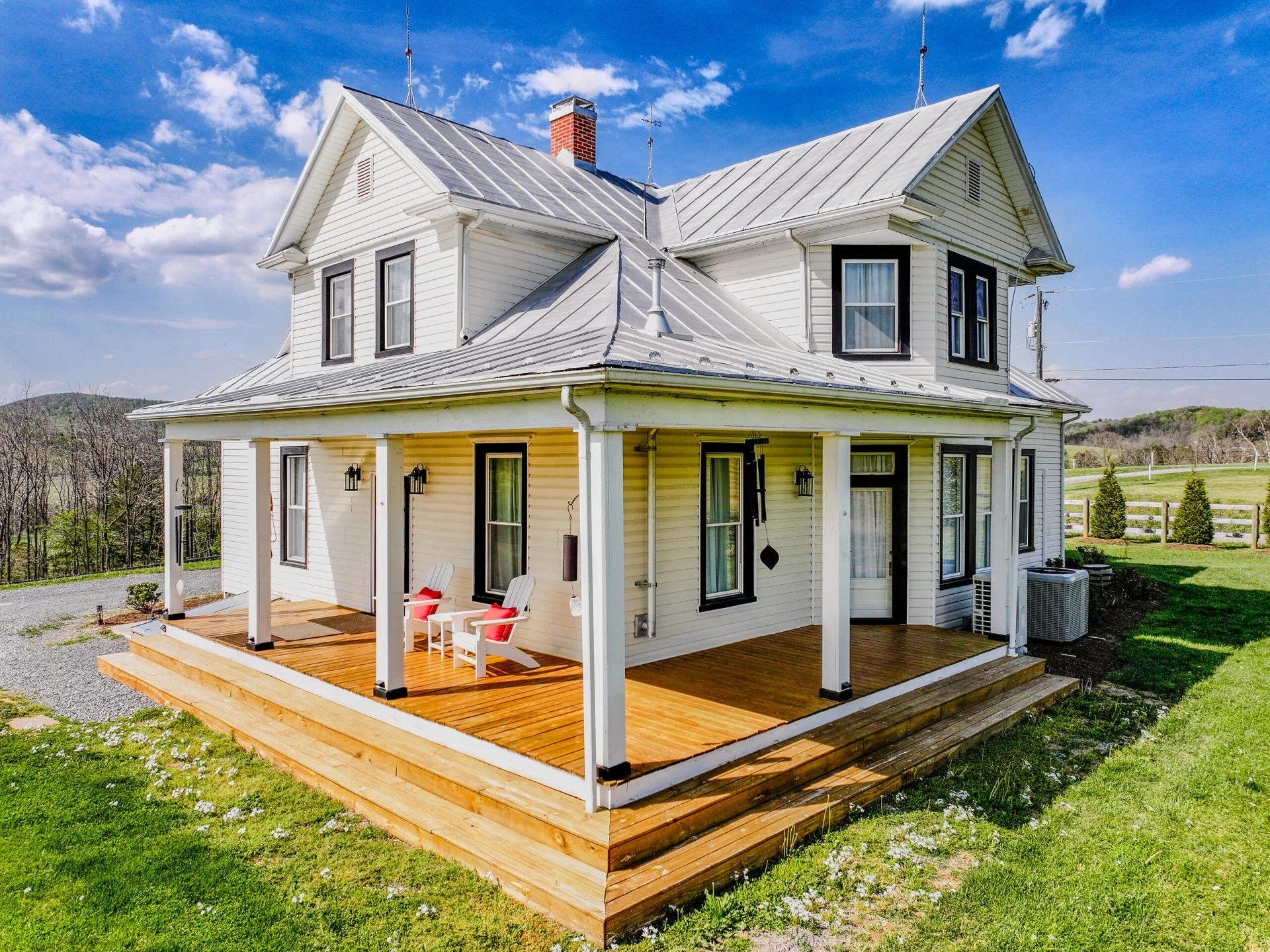 374 Finley Rd - Photo 2