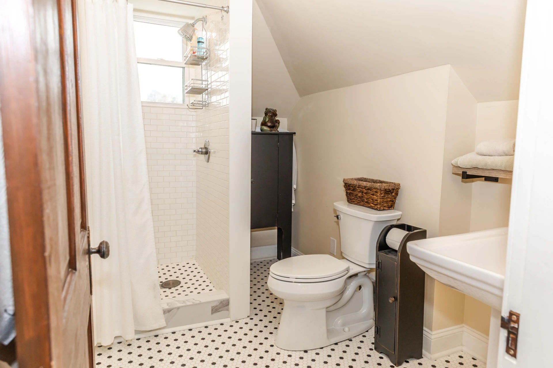 374 Finley Rd - Photo 49