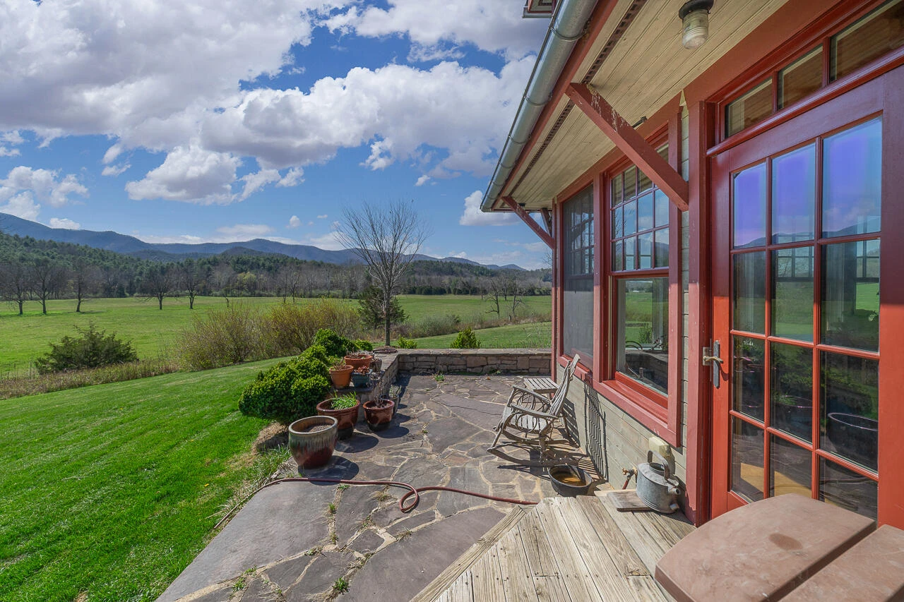 10245 Cowpasture River Rd - Photo 24