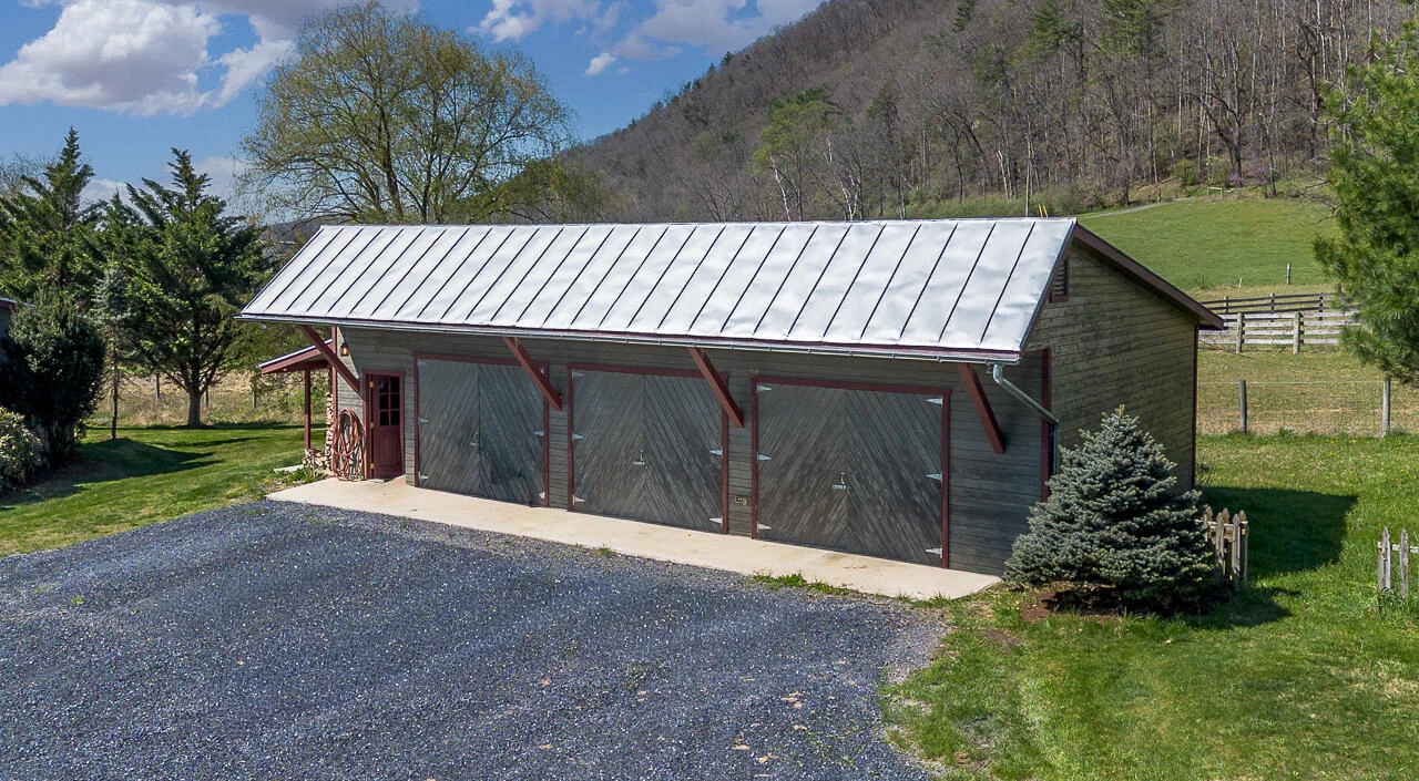 10245 Cowpasture River Rd - Photo 27