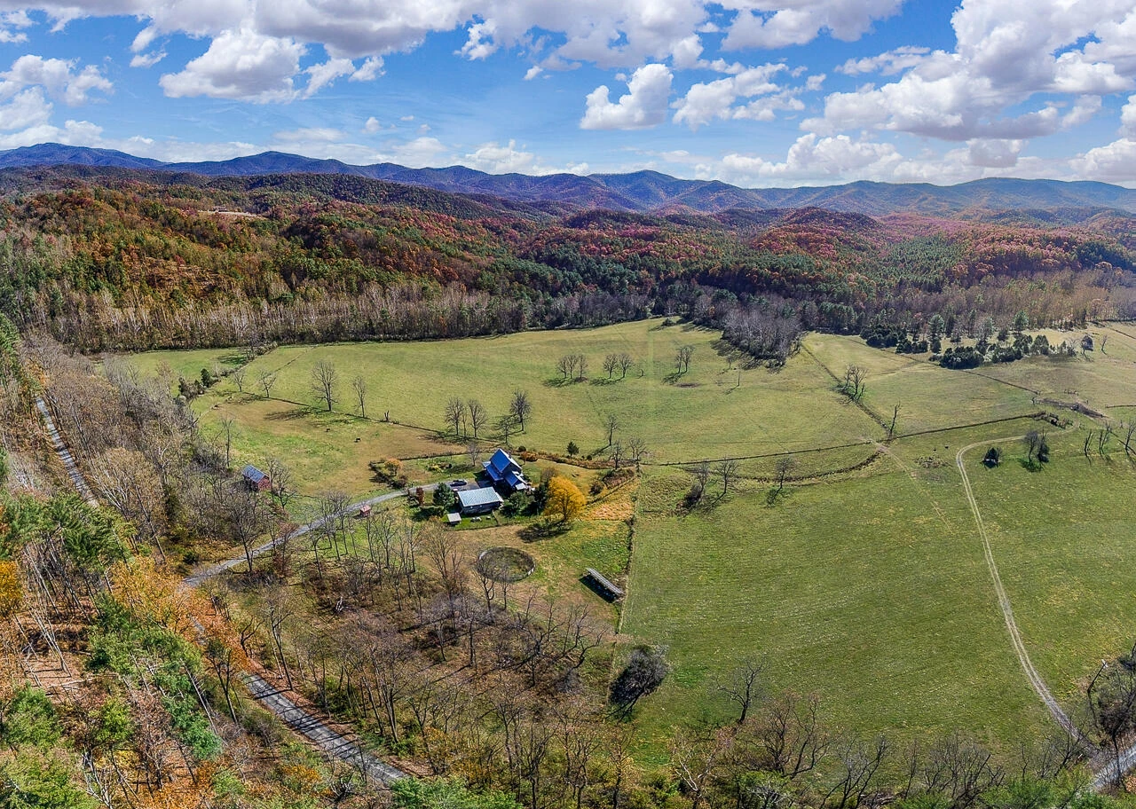 10245 Cowpasture River Rd - Photo 30