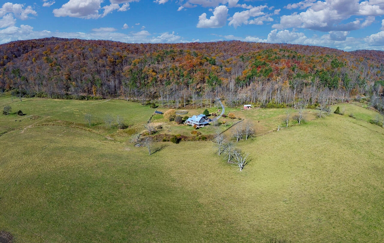 10245 Cowpasture River Rd - Photo 31