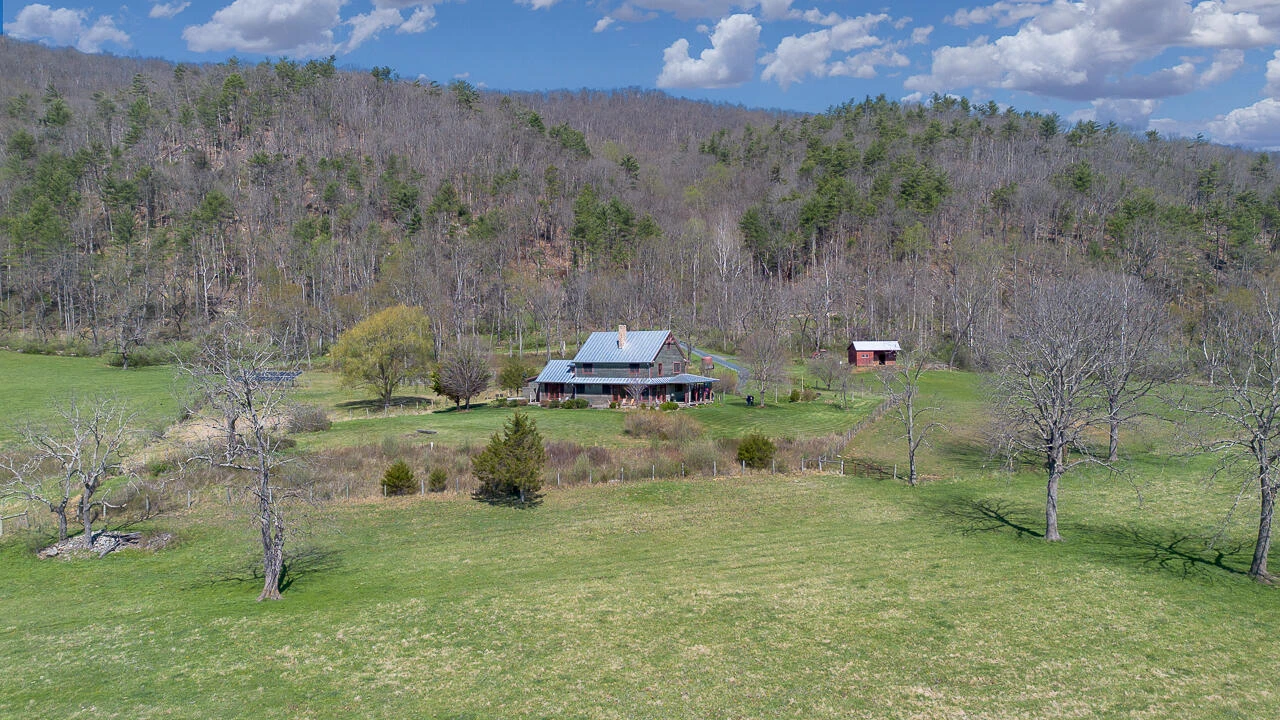 10245 Cowpasture River Rd - Photo 33