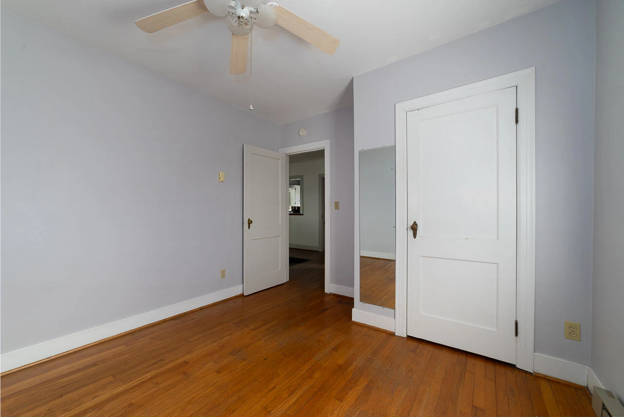 110 E MCDOWELL St - Photo 12