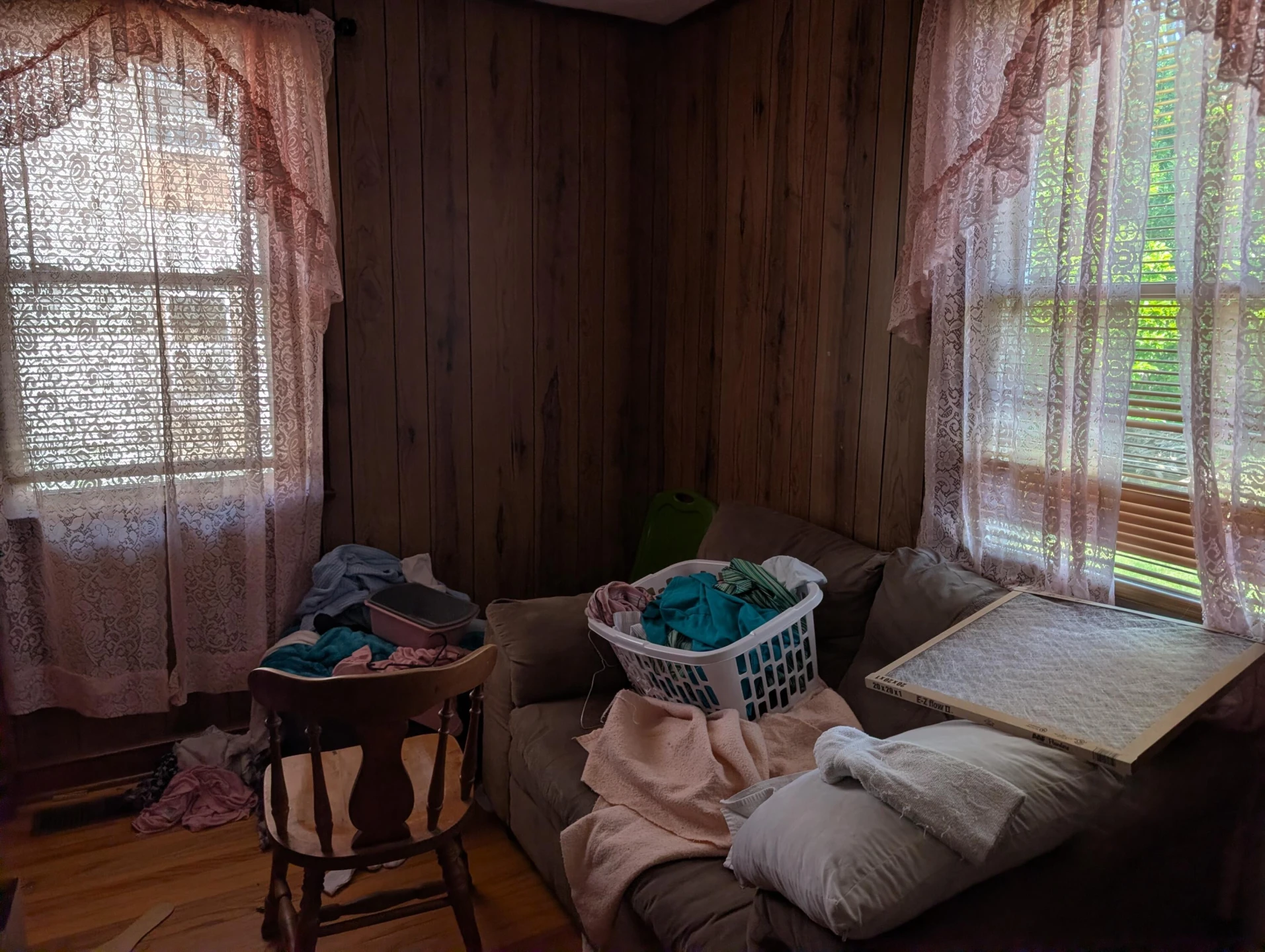 637 POCAHONTAS St - Photo 5