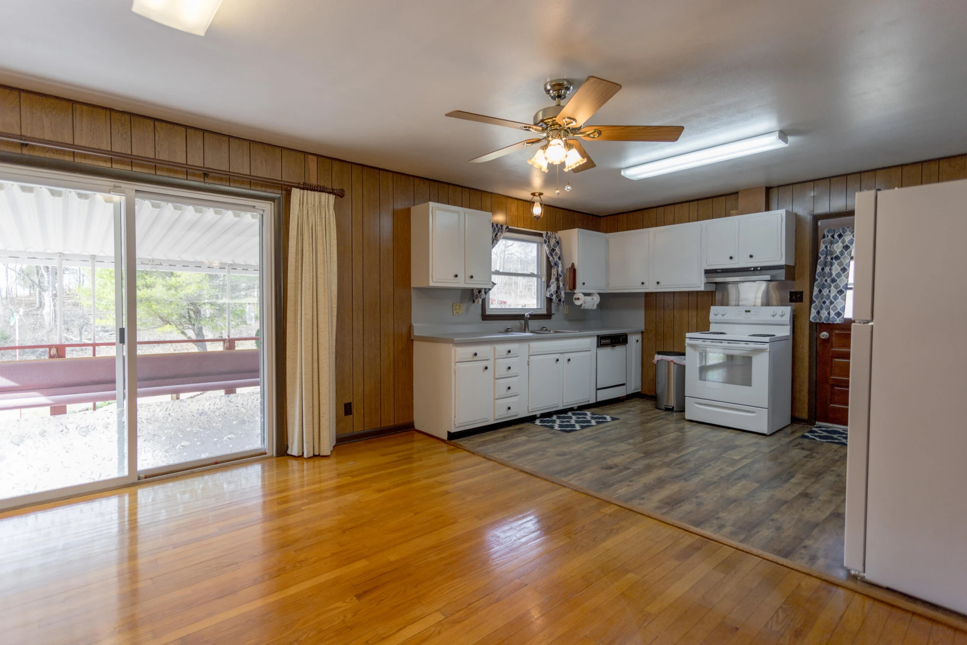 212 Stoner Hollow Rd - Photo 4