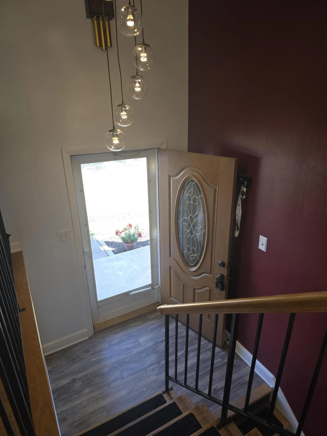 429 E Fairlawn Dr - Photo 2