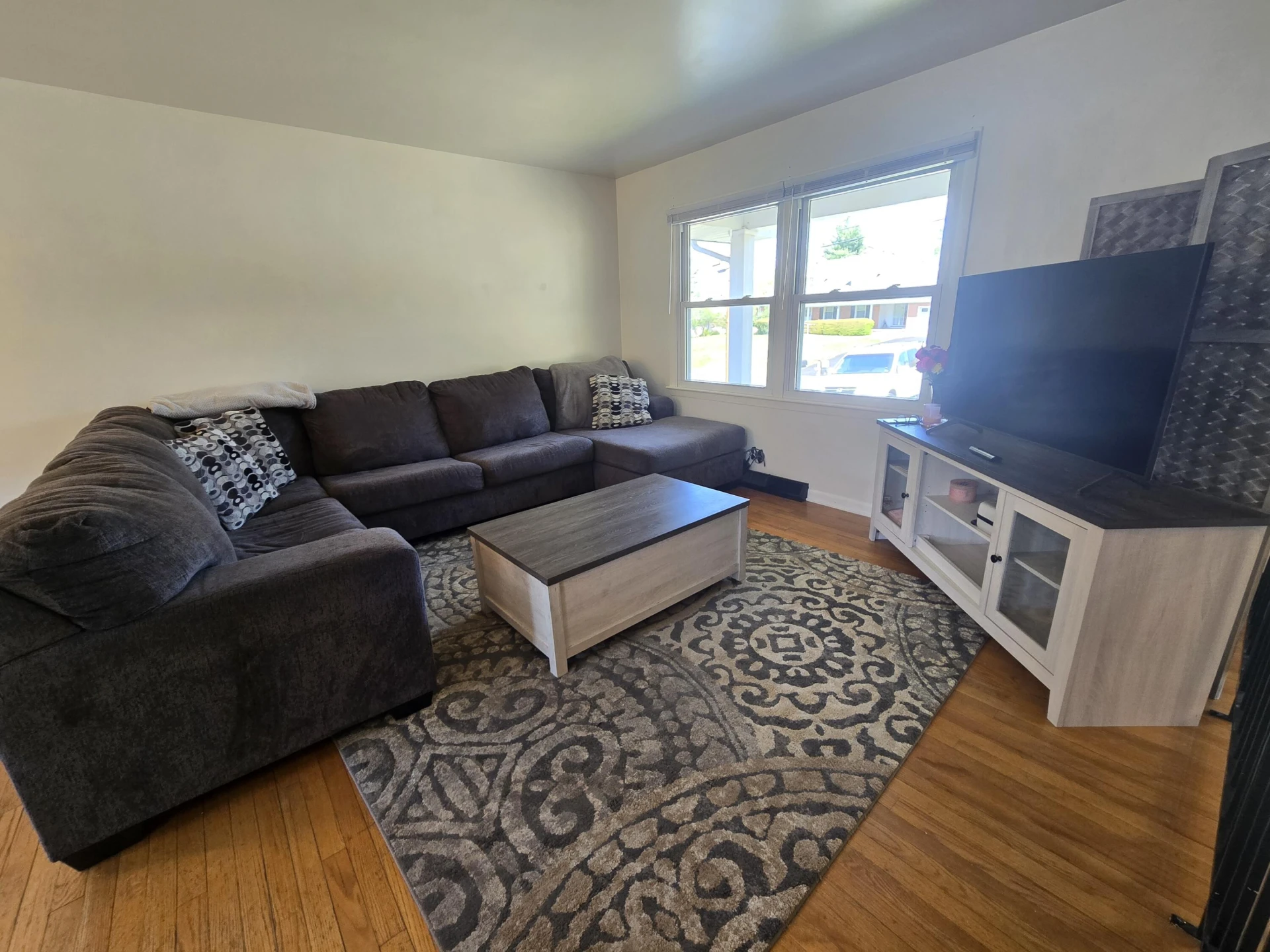 429 E Fairlawn Dr - Photo 3