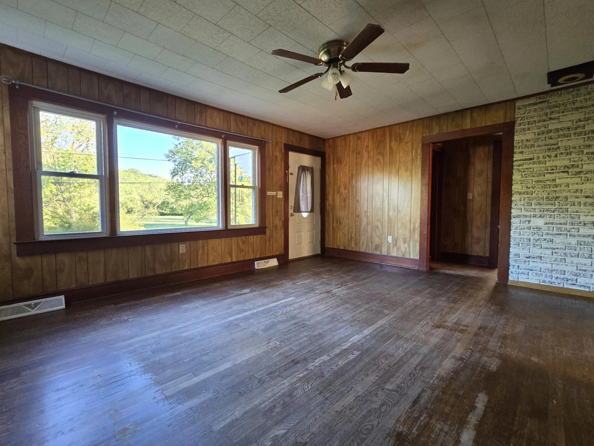 712 Gordon St - Photo 4