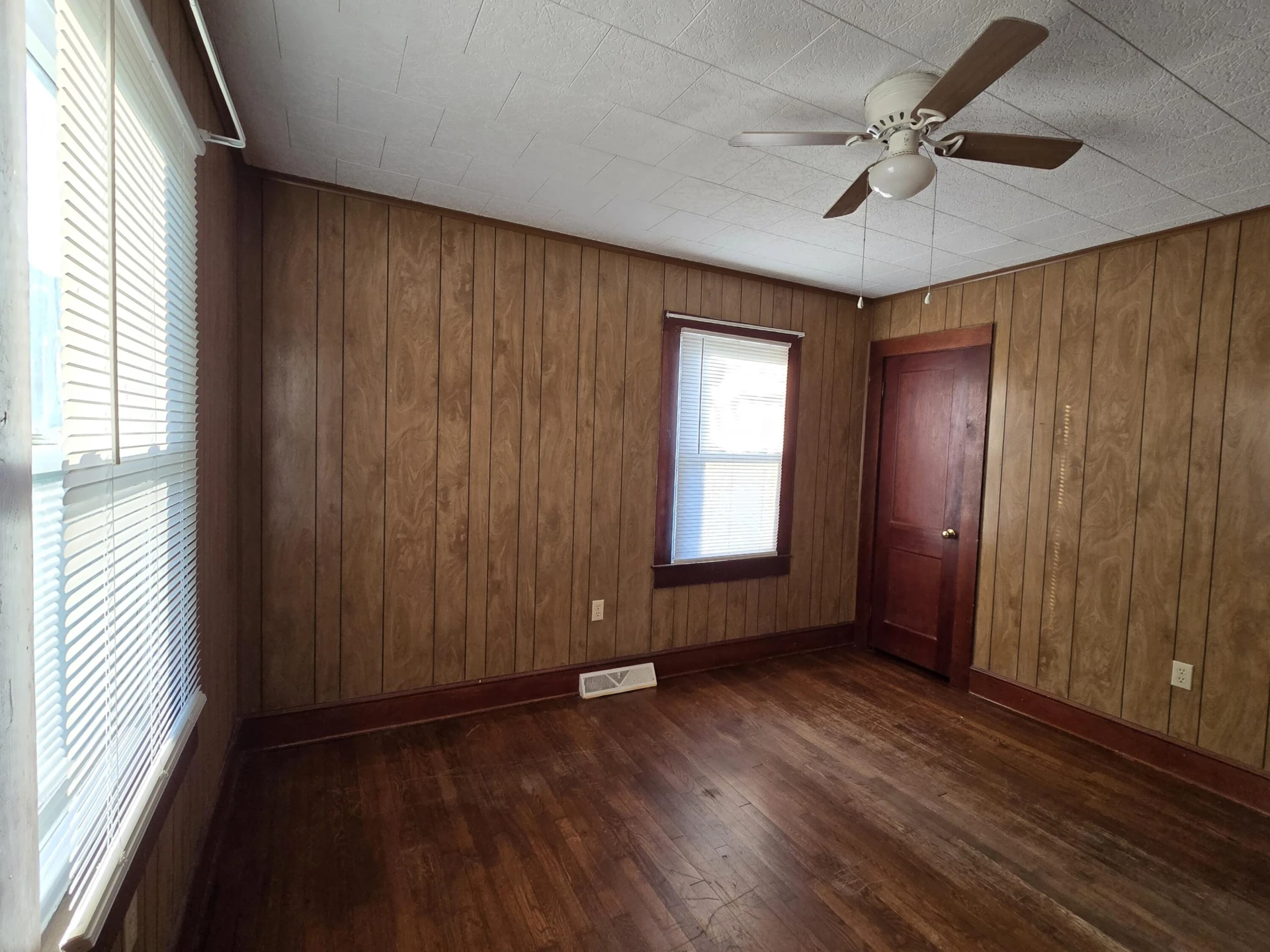 712 Gordon St - Photo 7