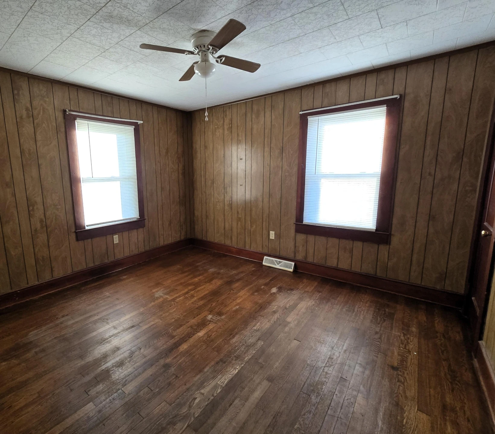 712 Gordon St - Photo 9