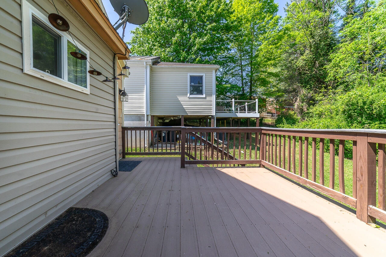 214 Maury St - Photo 22