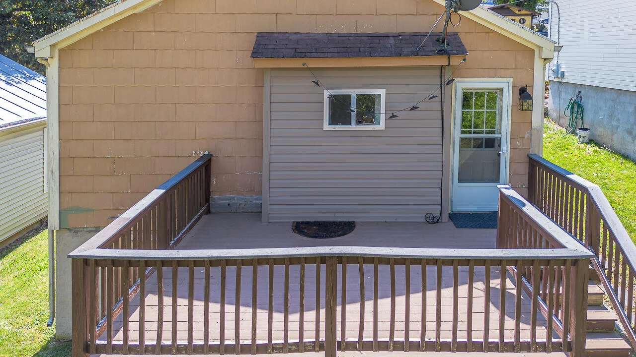 214 Maury St - Photo 5