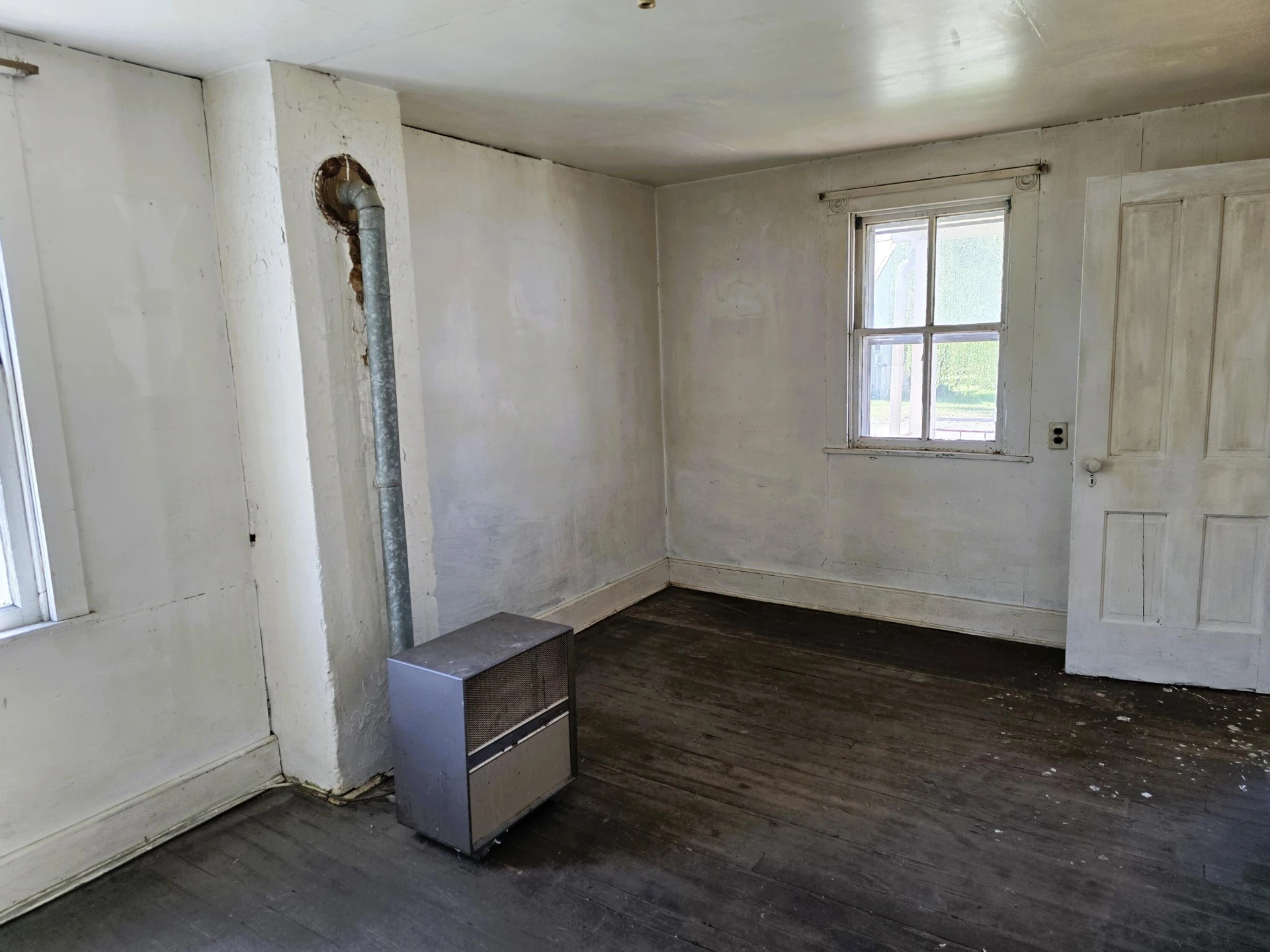 2174 Birch Ave - Photo 9