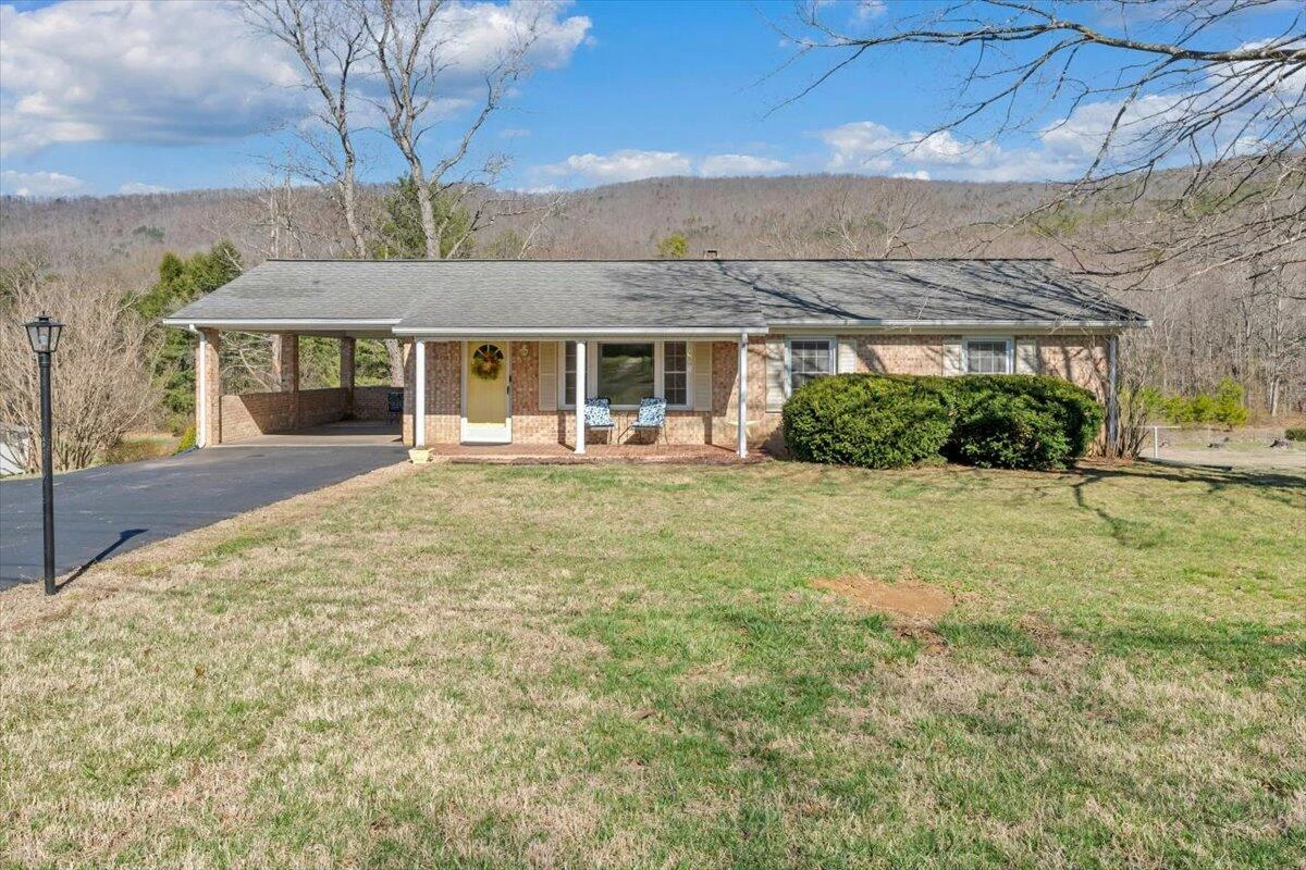 1846 Pineview Dr