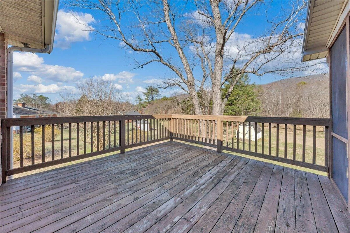 1846 Pineview Dr - Photo 28
