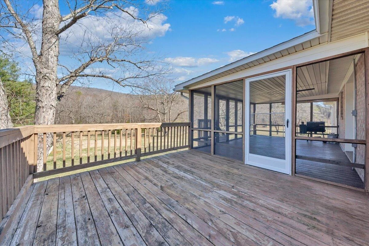 1846 Pineview Dr - Photo 29