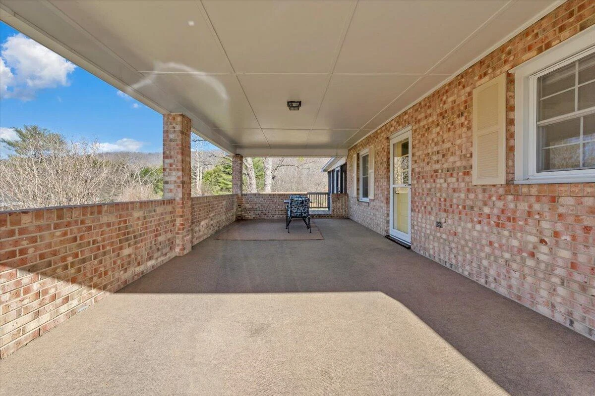 1846 Pineview Dr - Photo 30