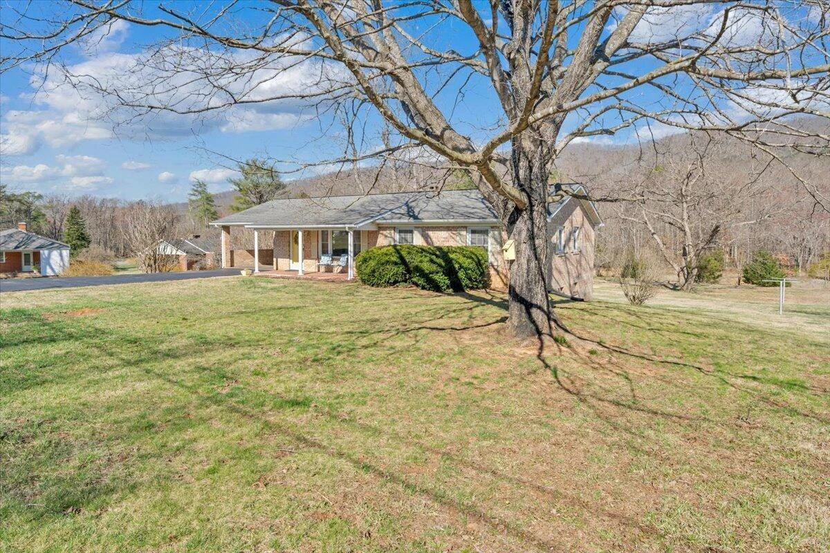1846 Pineview Dr - Photo 39