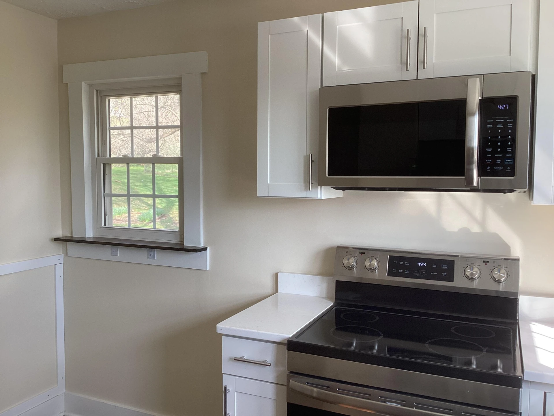 2334 Hawthorne Ave - Photo 13
