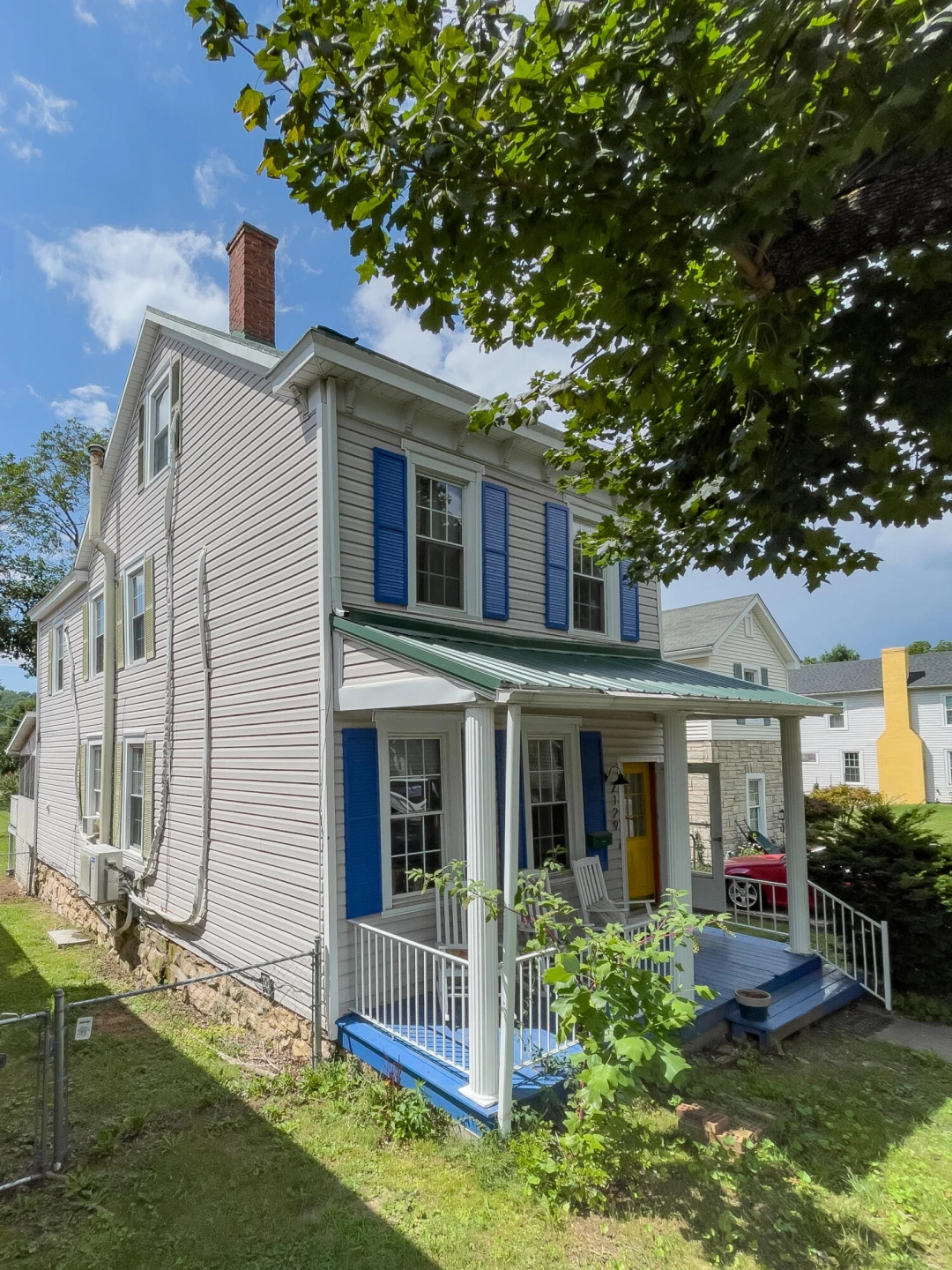 2129 WALNUT Ave - Photo 2