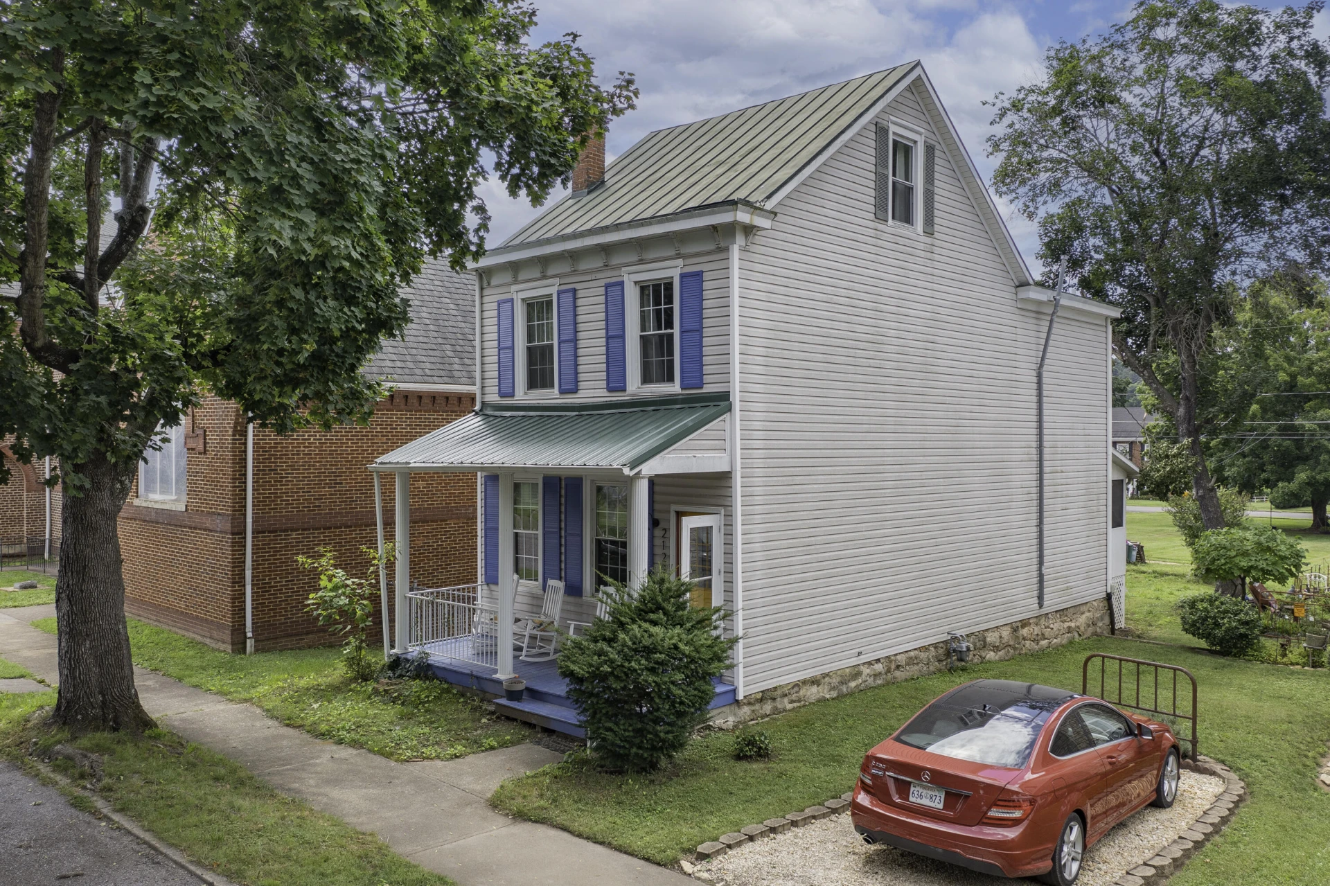 2129 WALNUT Ave - Photo 3