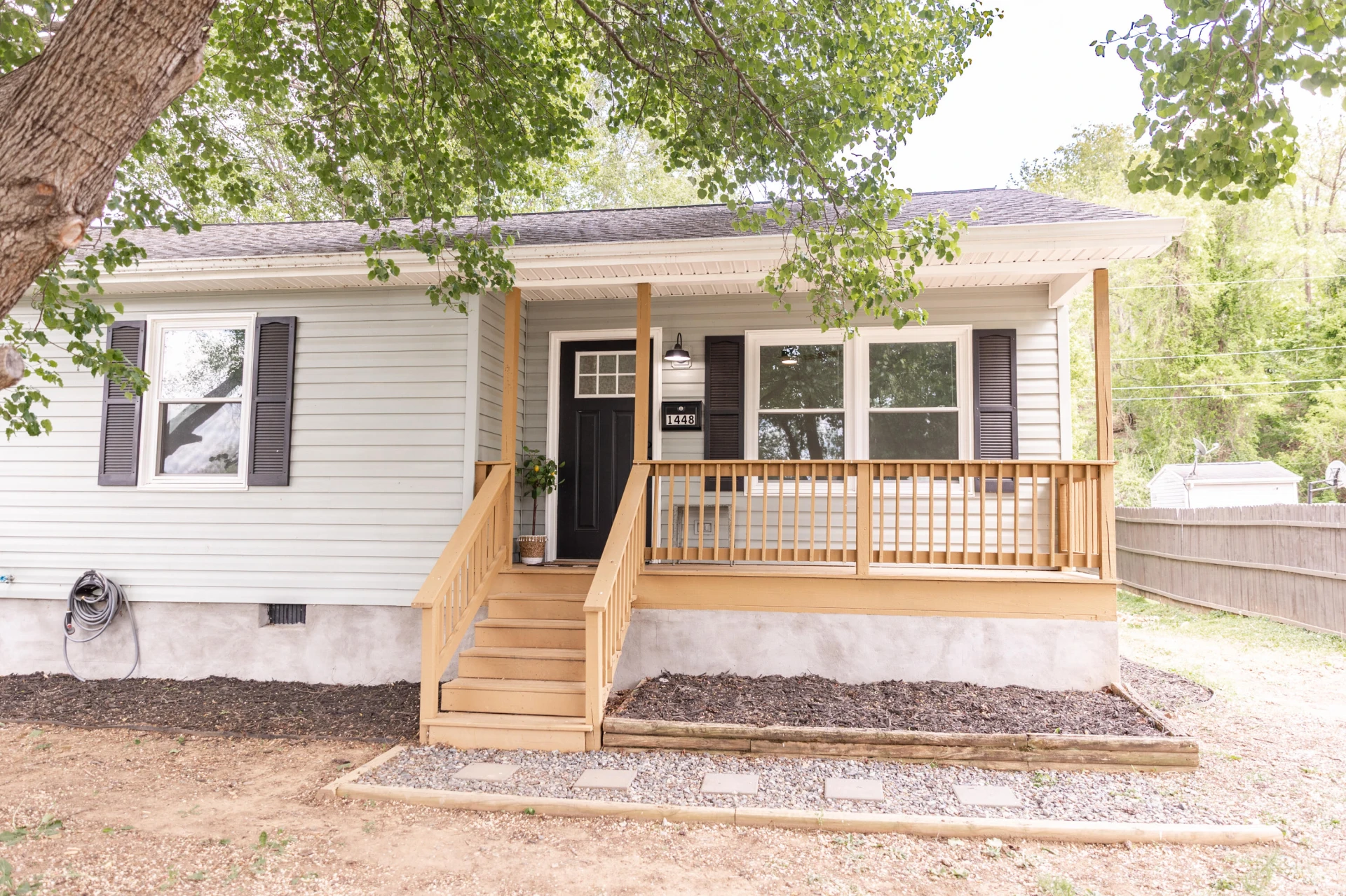 1448 Oak Ave