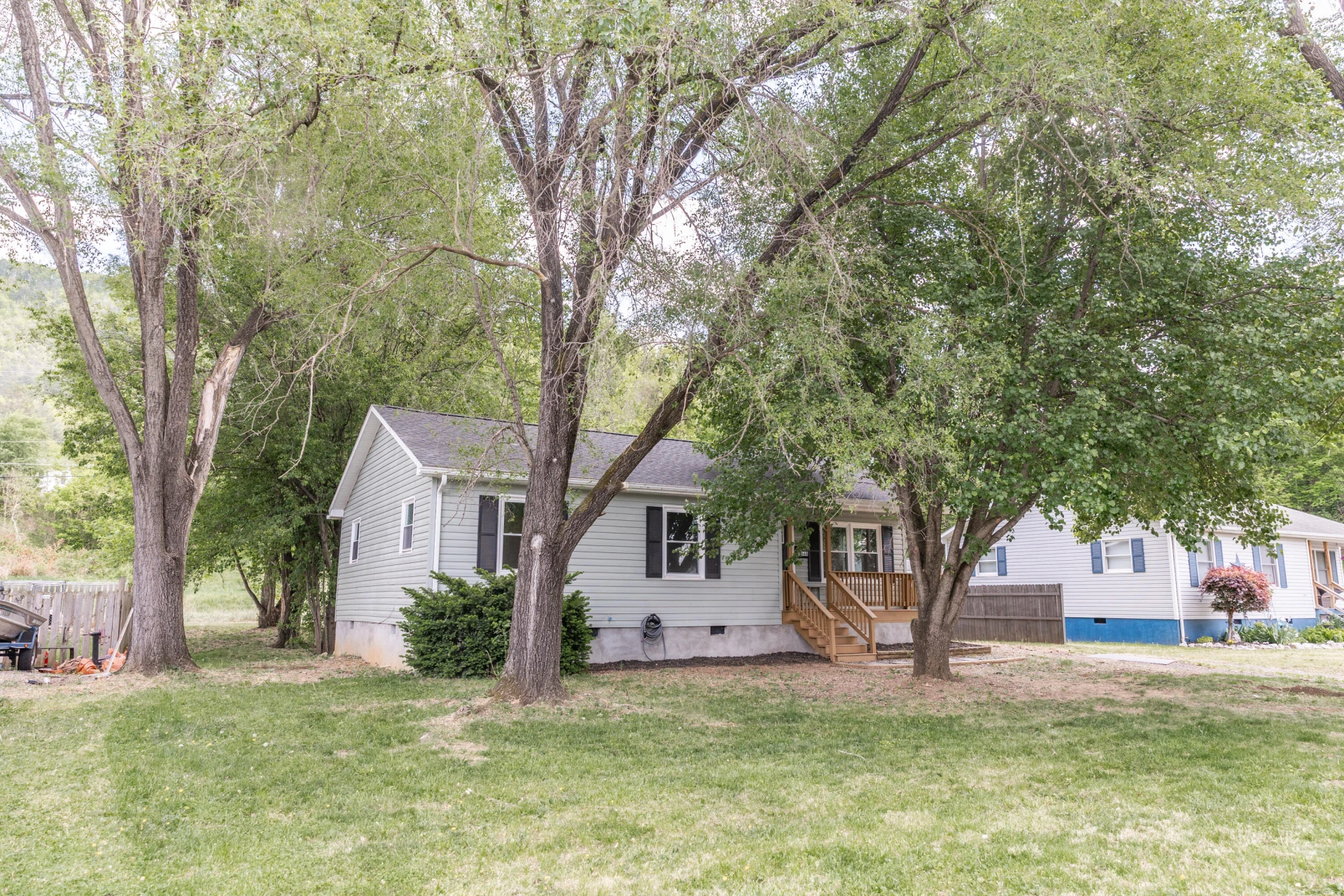 1448 Oak Ave - Photo 3