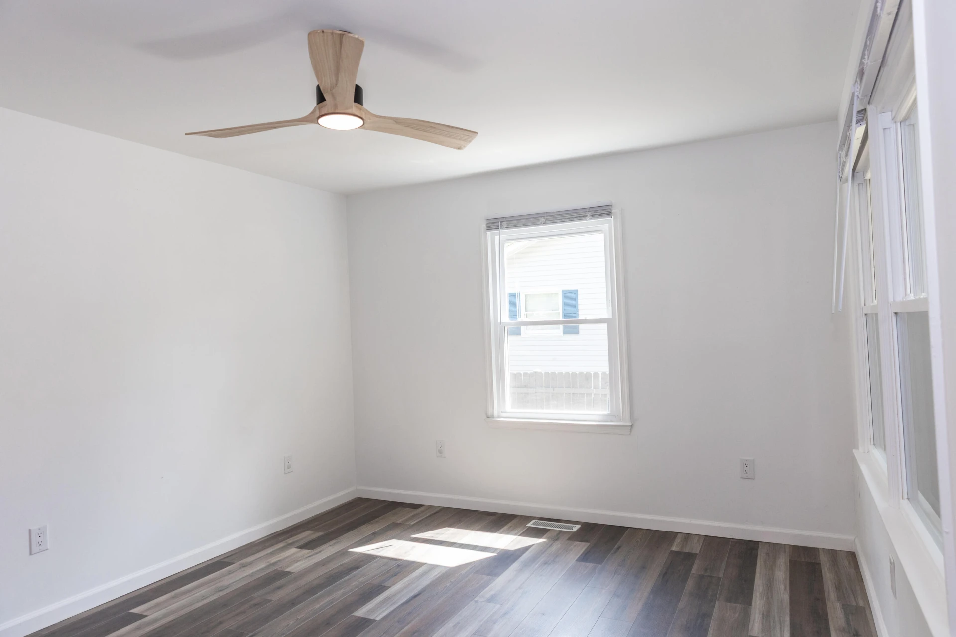1448 Oak Ave - Photo 8