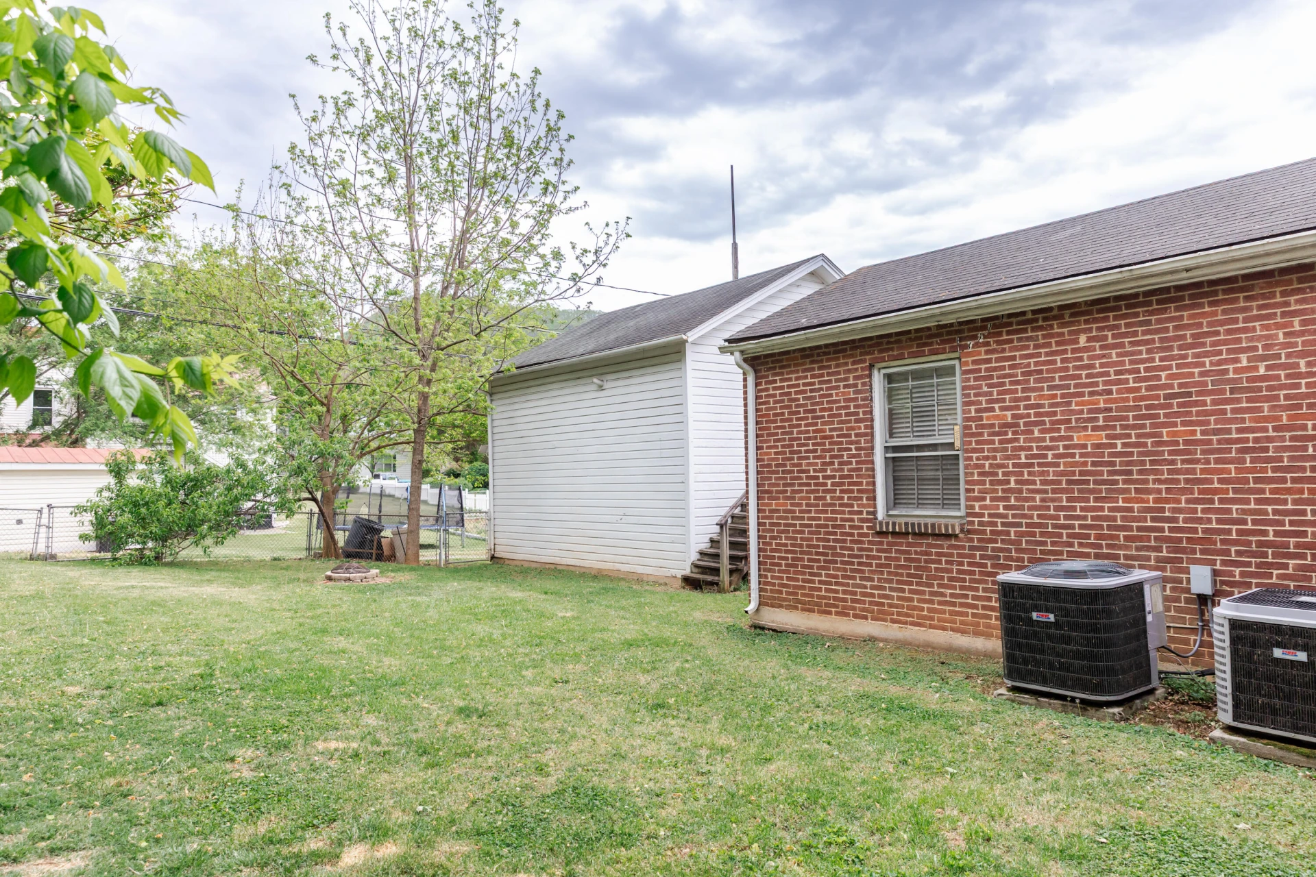 2326 Chestnut Ave - Photo 42