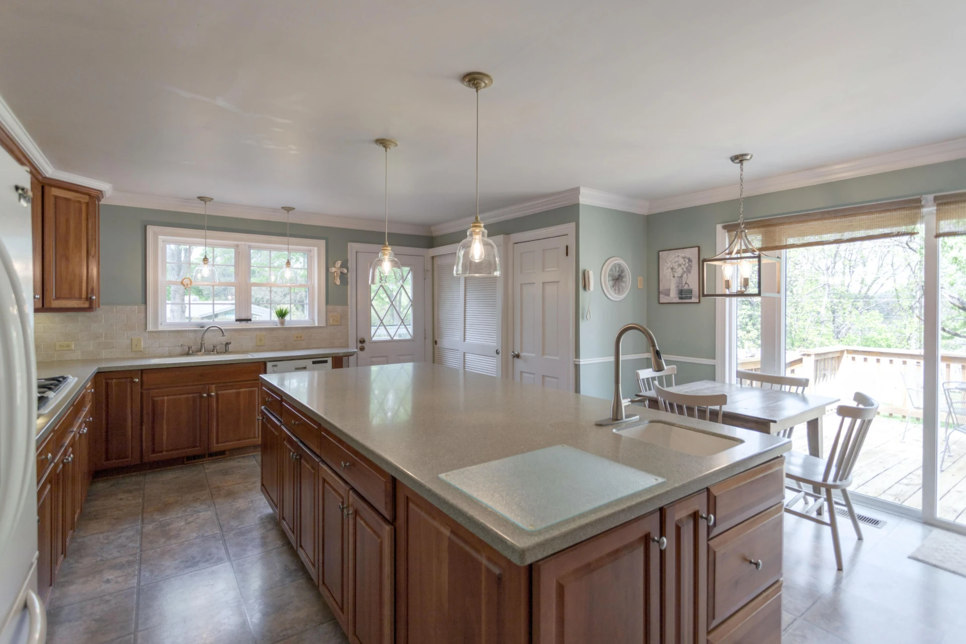 111 Johnstone St - Photo 11
