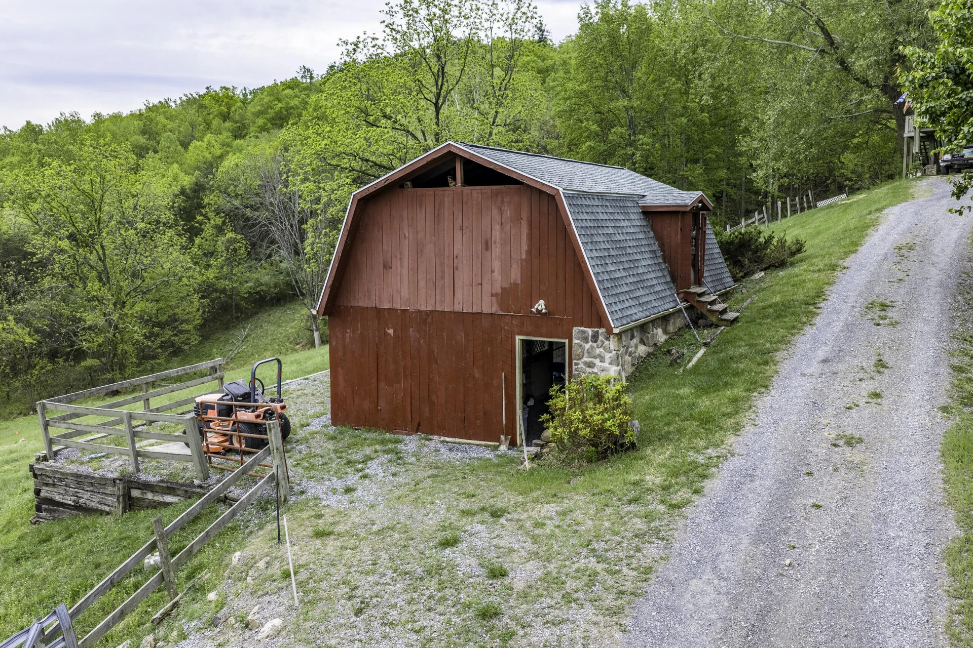 311 Higgins Hollow Rd - Photo 11