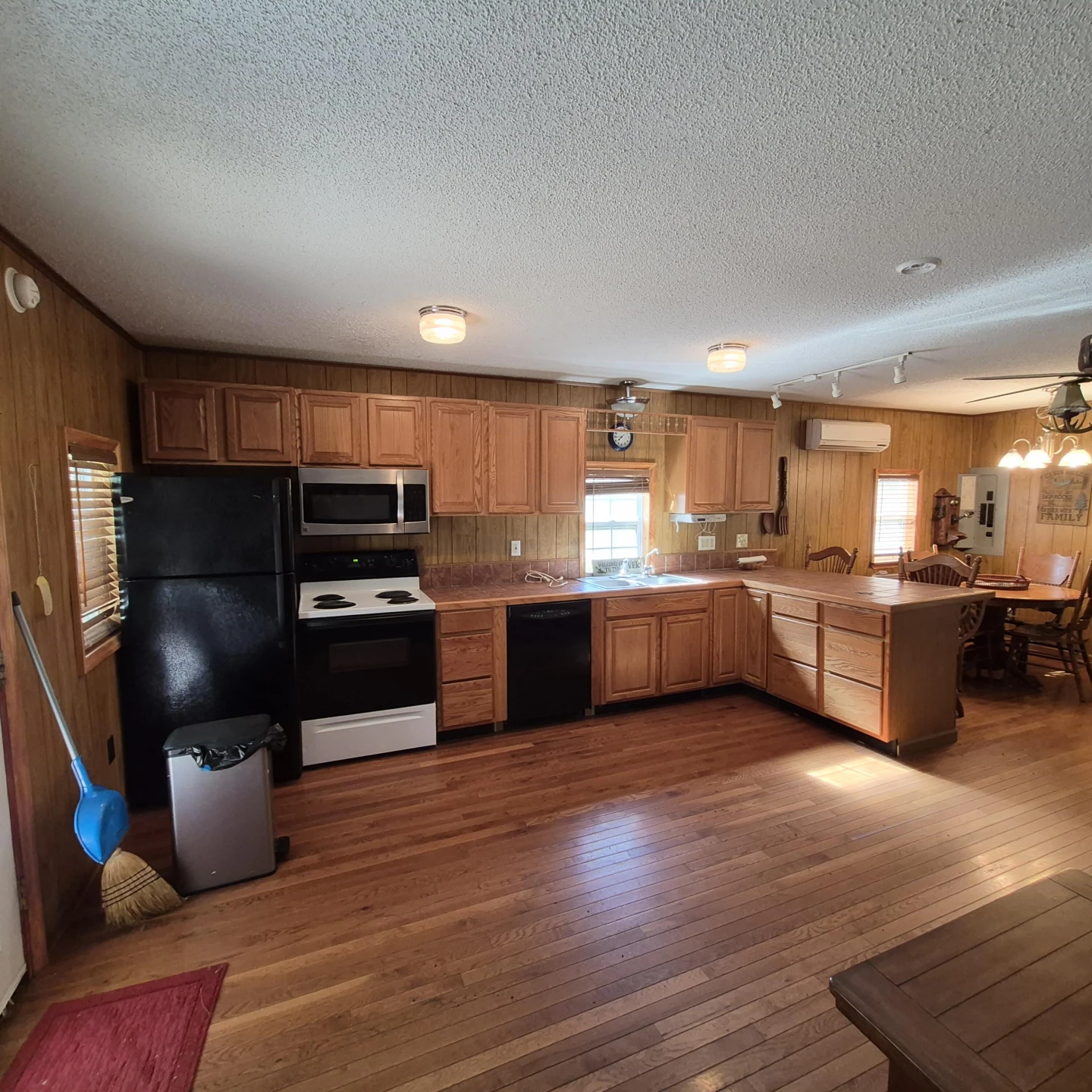 616 Dunbrack Cir - Photo 9