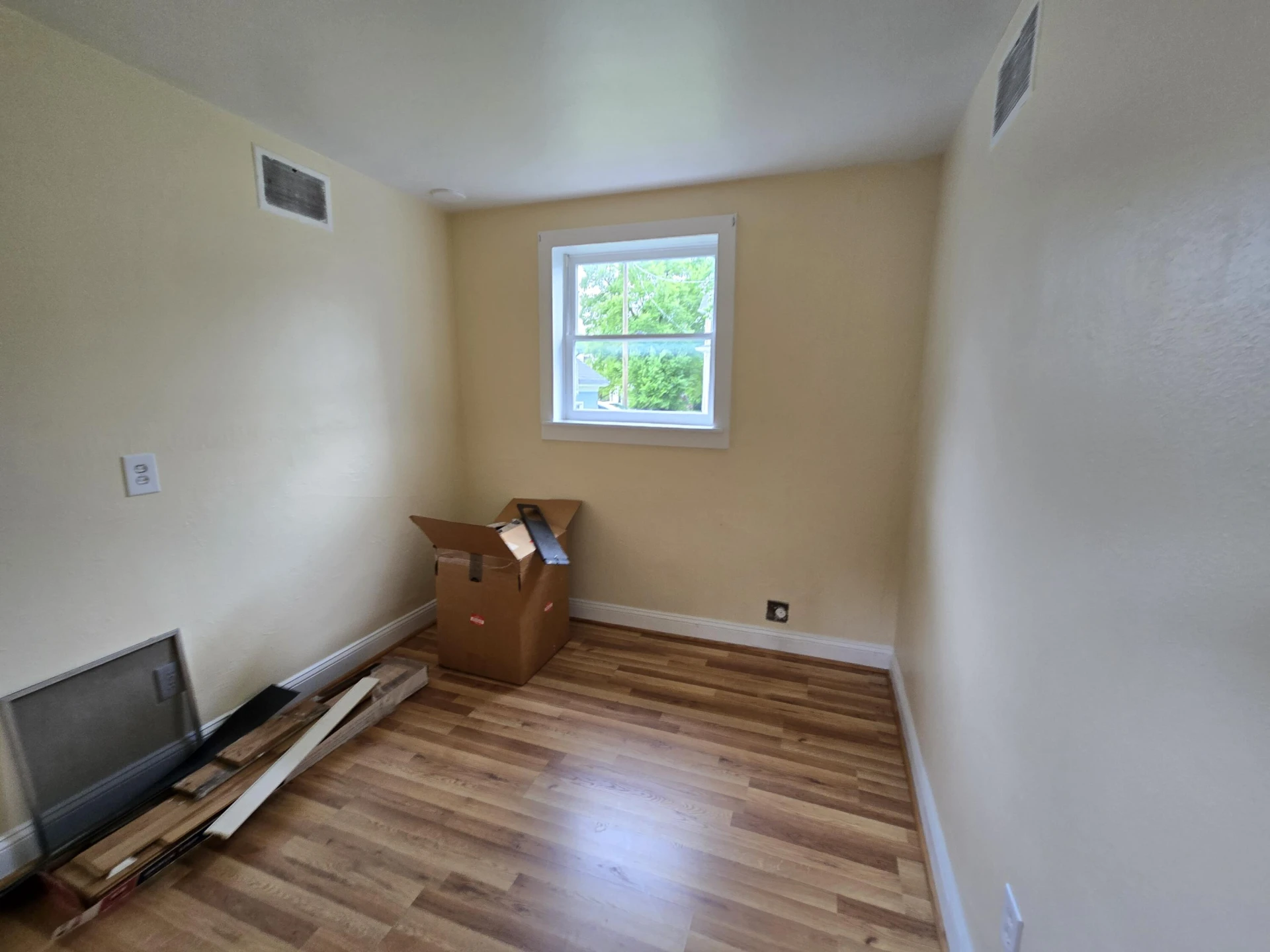 223 W Locust St - Photo 31