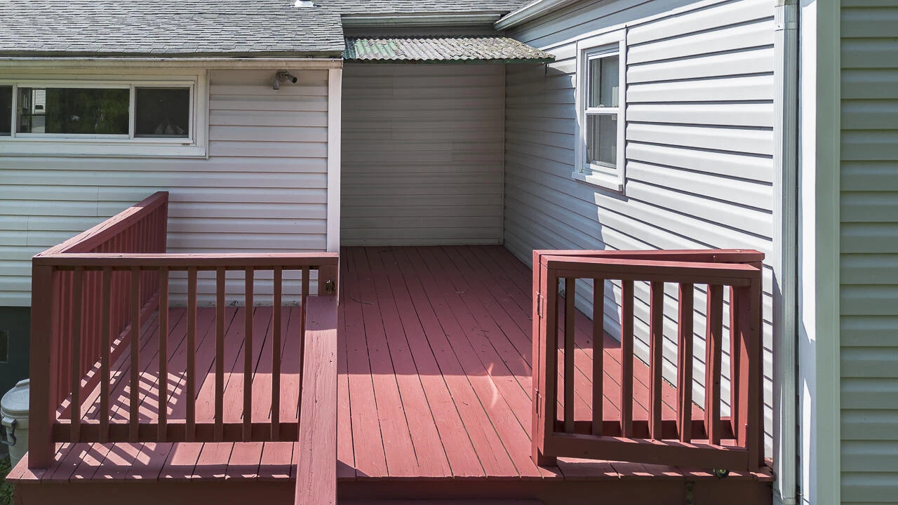 301 Walker St - Photo 10