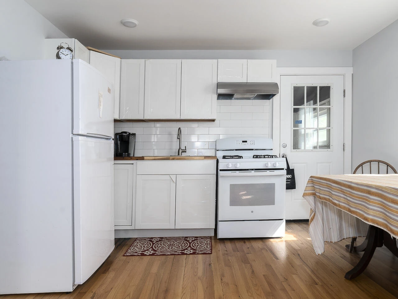 301 Walker St - Photo 14