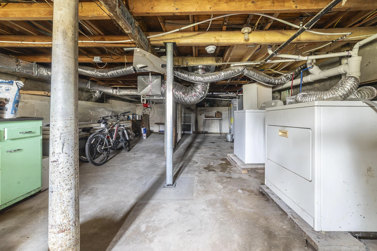 301 Walker St - Photo 23