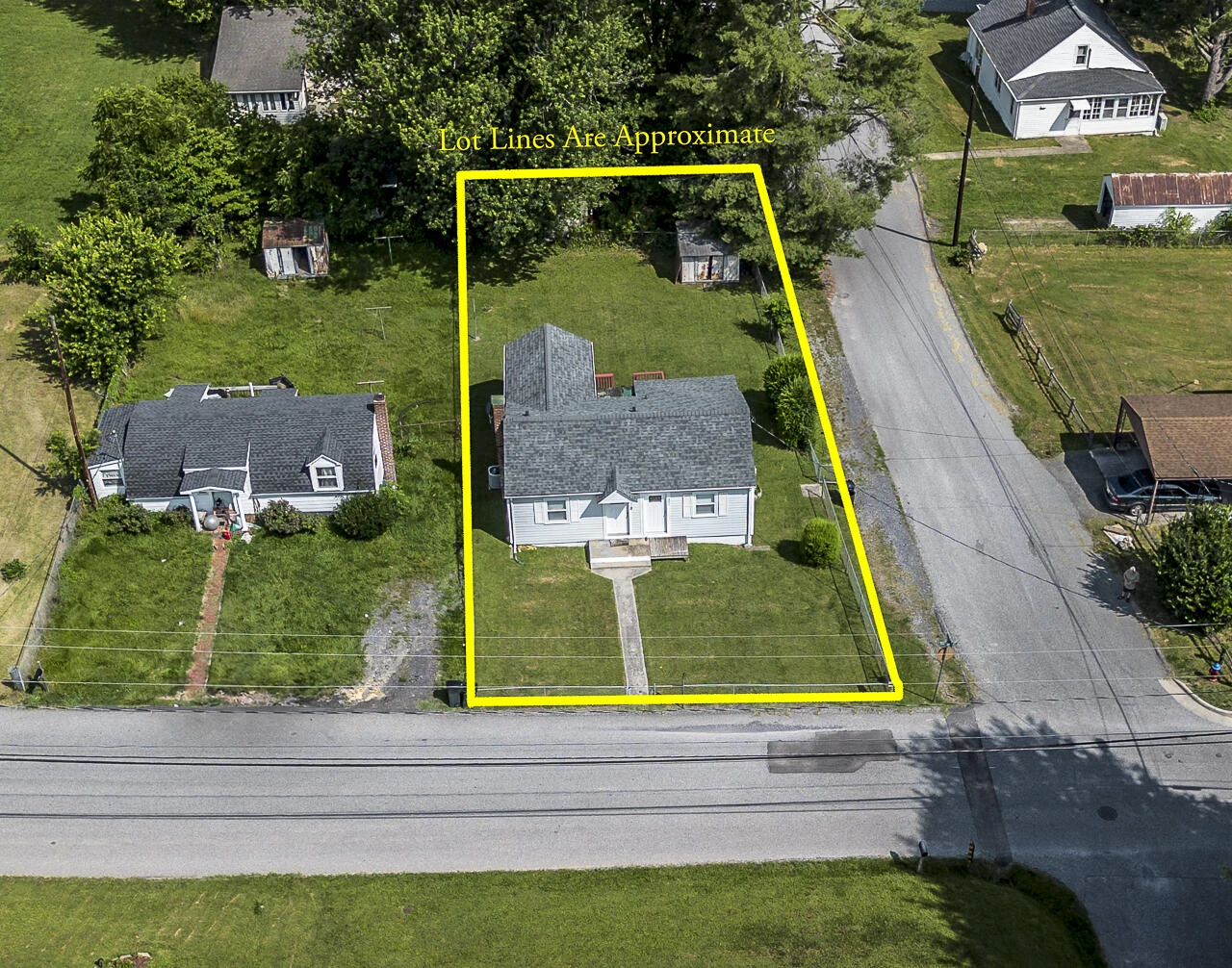 301 Walker St - Photo 6