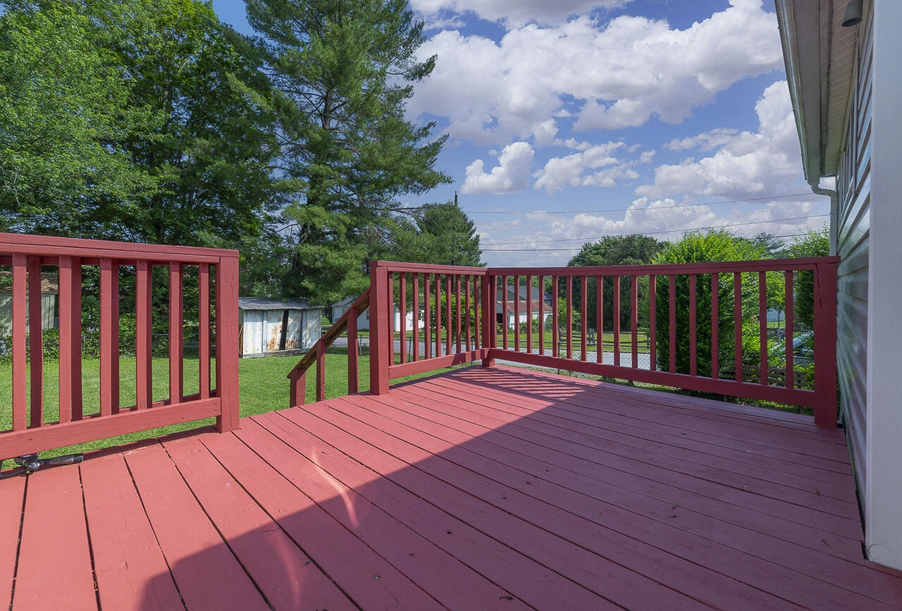 301 Walker St - Photo 8
