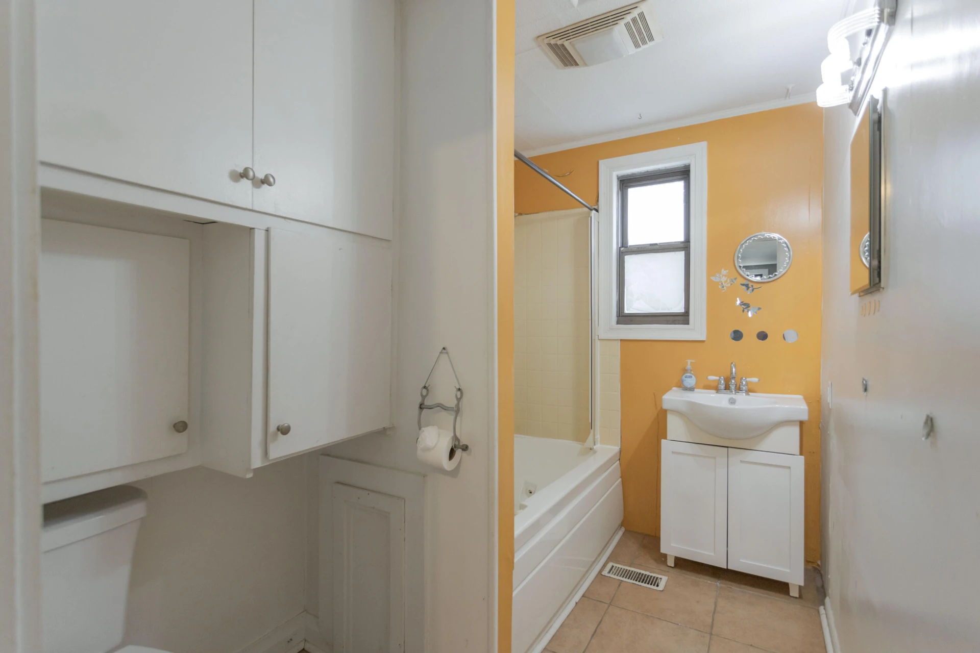 306 Walker St - Photo 11