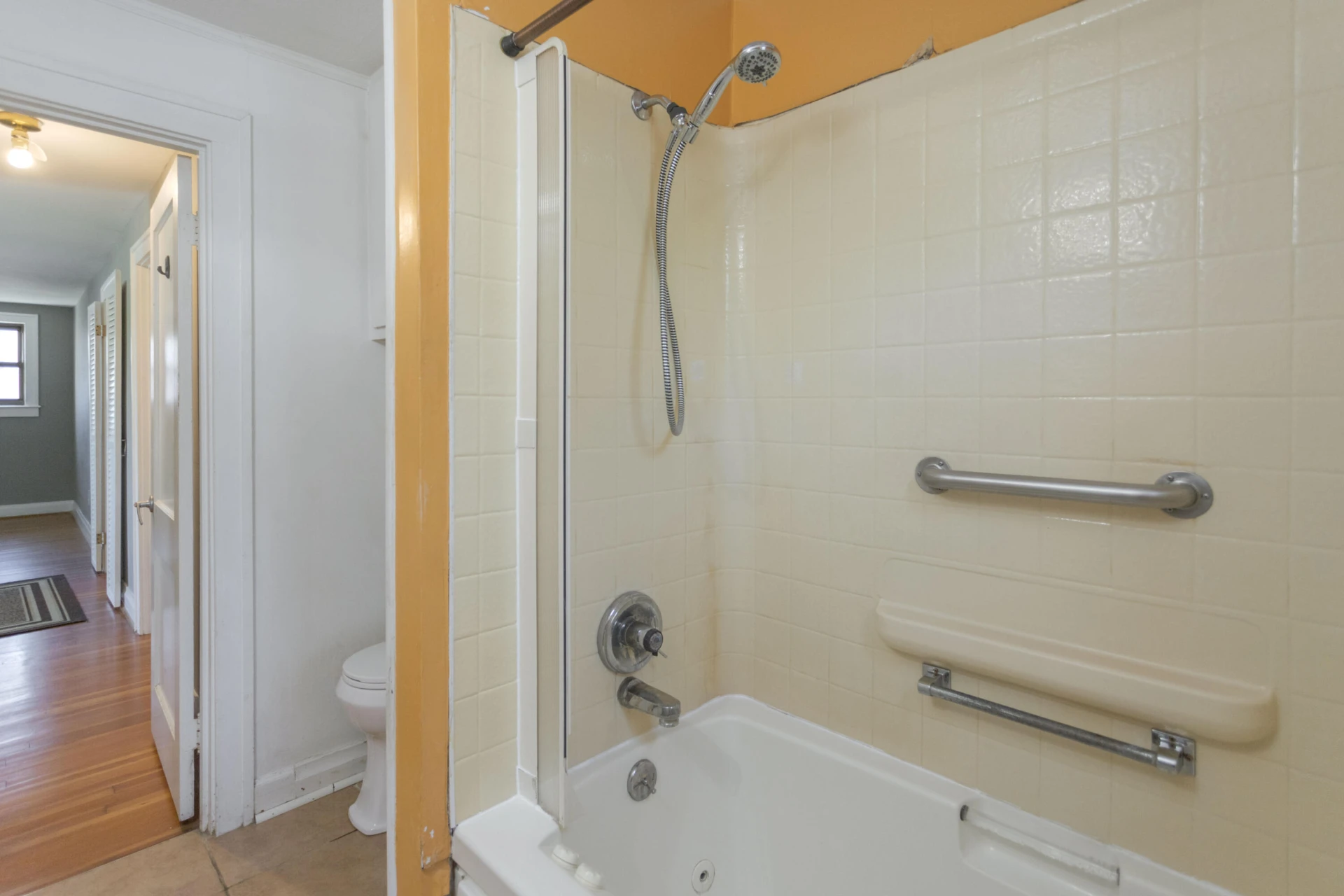 306 Walker St - Photo 12