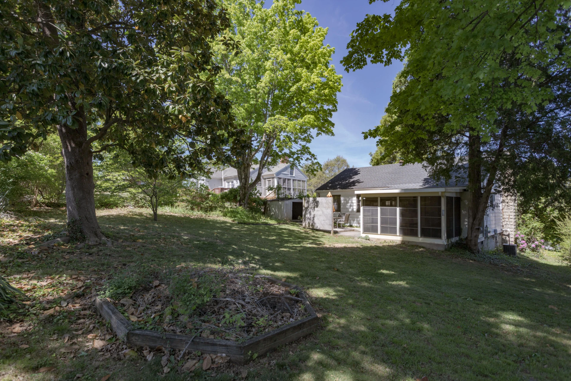 306 Walker St - Photo 20