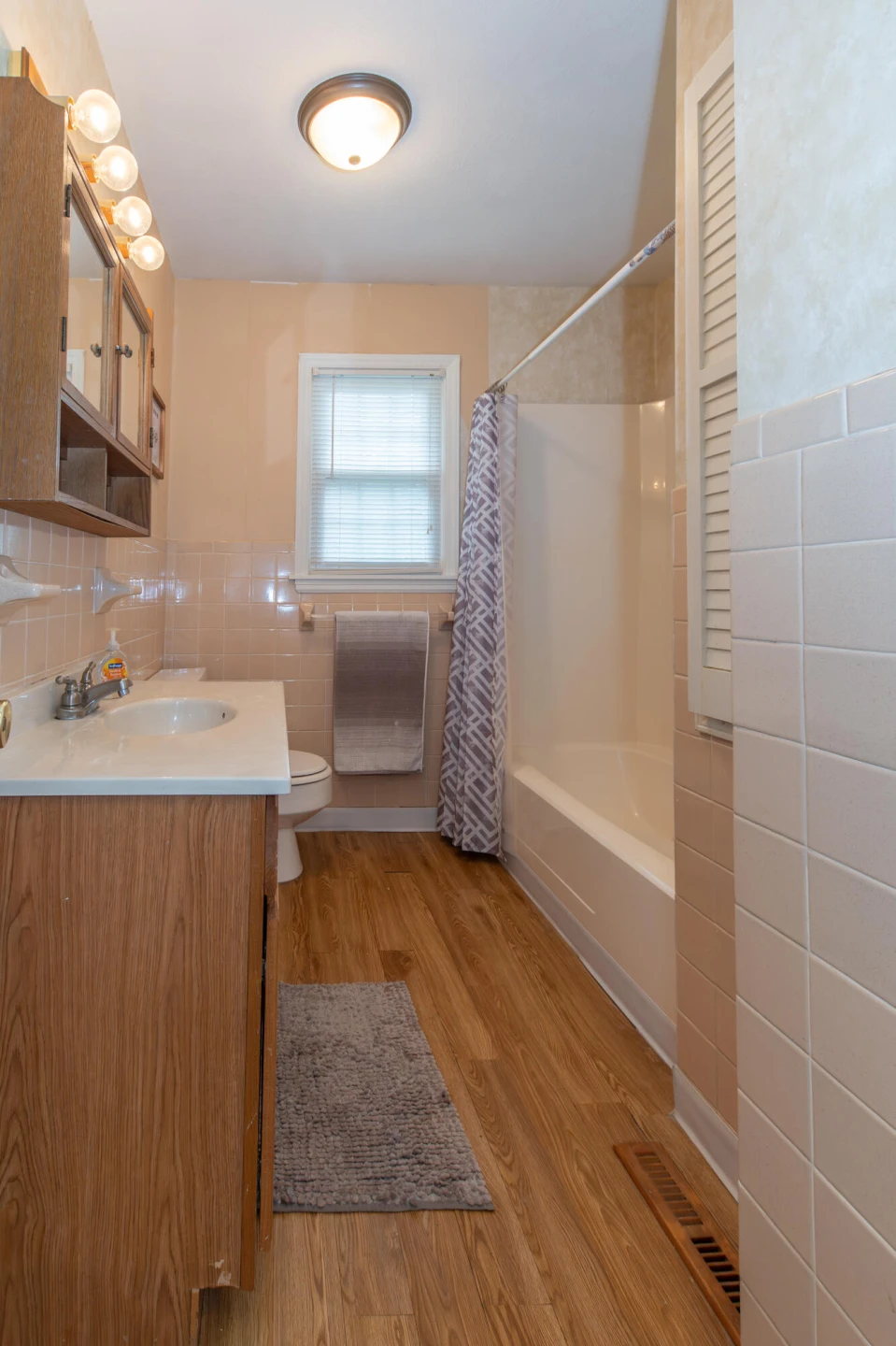 2374 Pine Ave - Photo 20