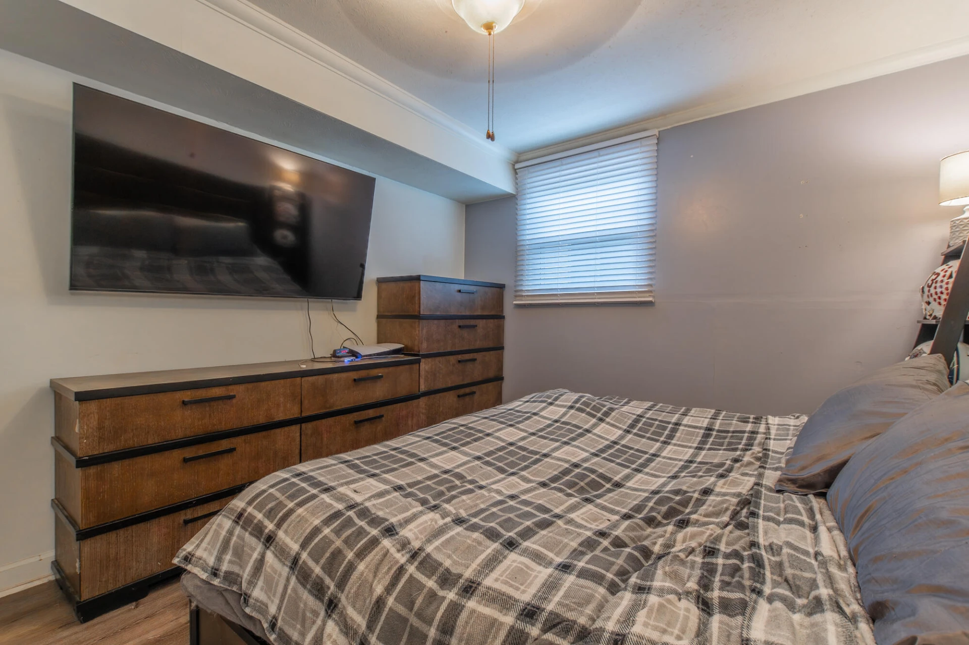 2374 Pine Ave - Photo 25