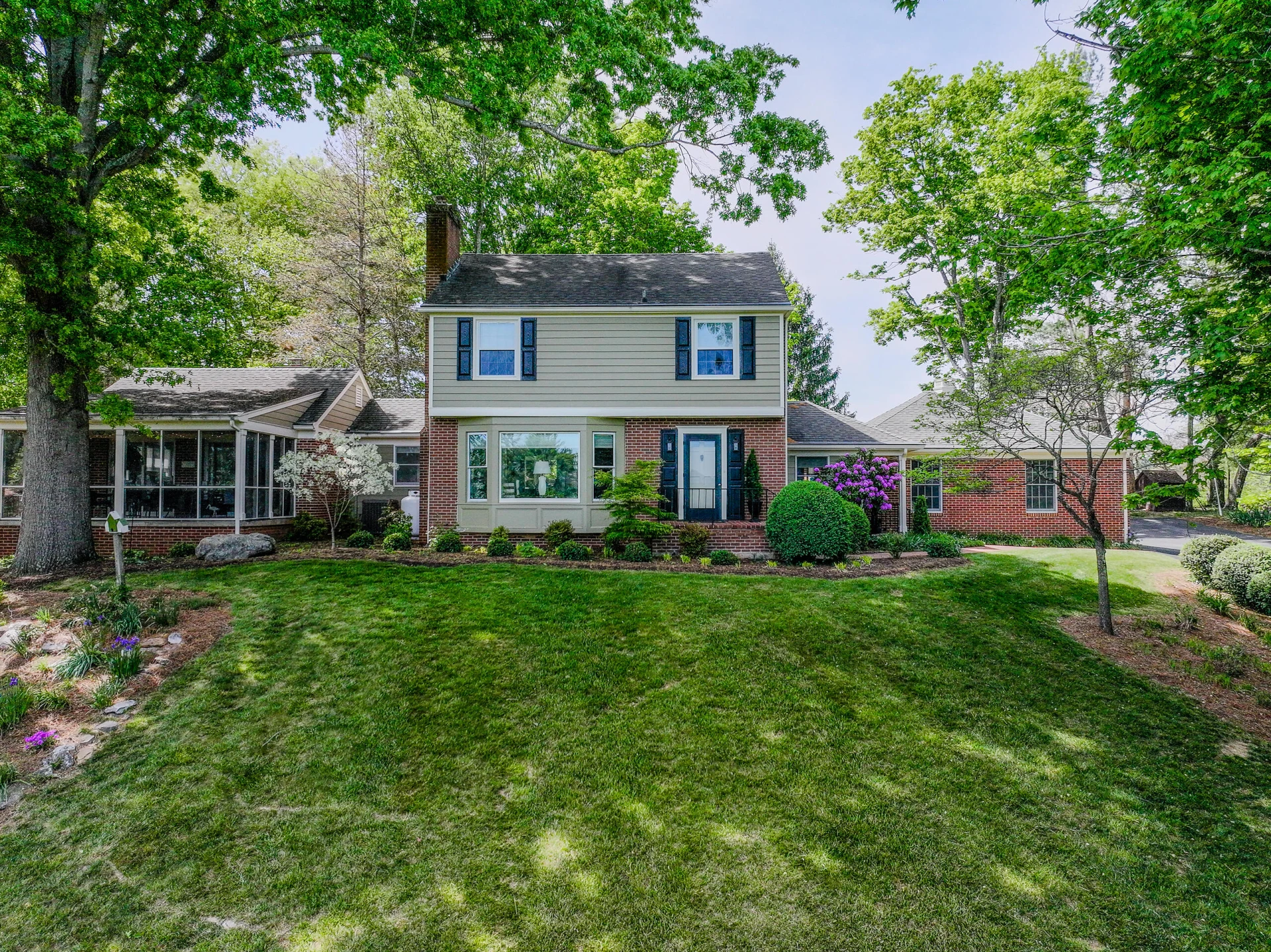 407 Overlook Cir