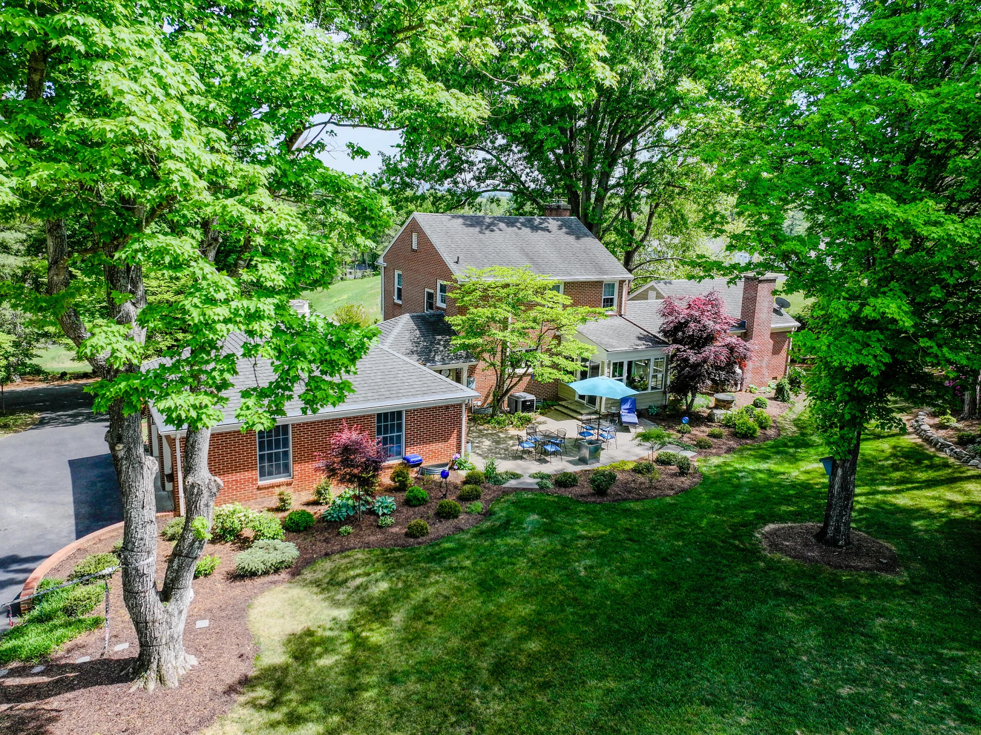 407 Overlook Cir - Photo 3