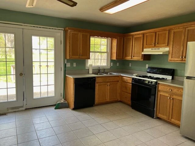 536 FAIRVIEW Pl - Photo 5